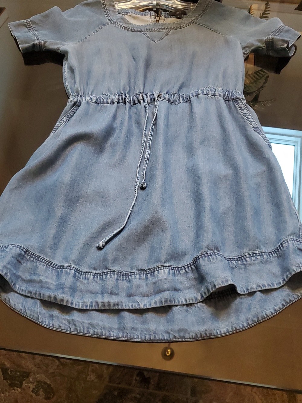 J.Crew 100% Tencel/Lyocell Size M reg Denim-Blue Short Sleeve Dress